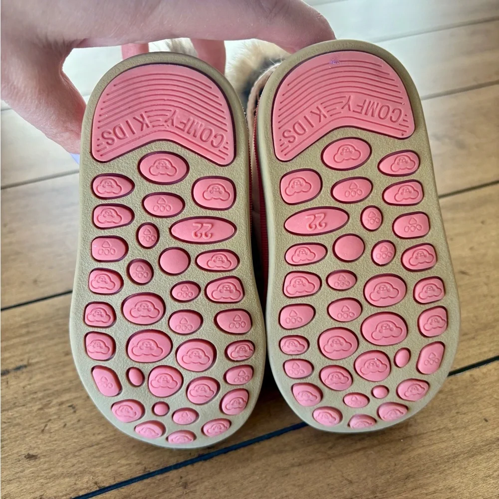 KVbaby Fur Lined Snow Boots, Size 5 - Picture 4 of 4